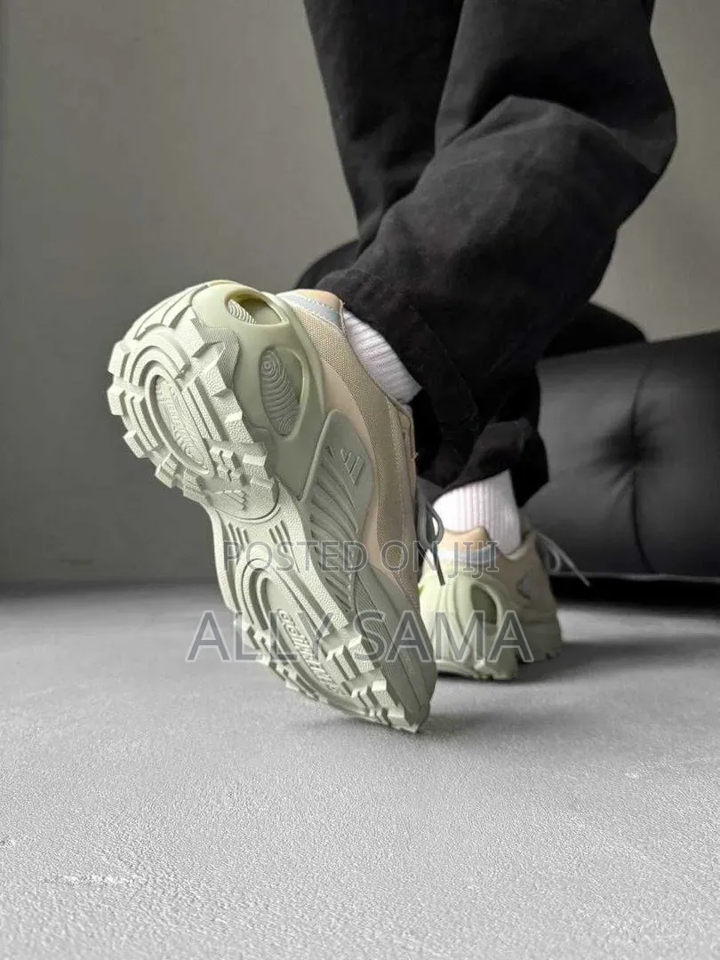 Men's Sneakers Adidas Big Sole Material Canvas Rubber