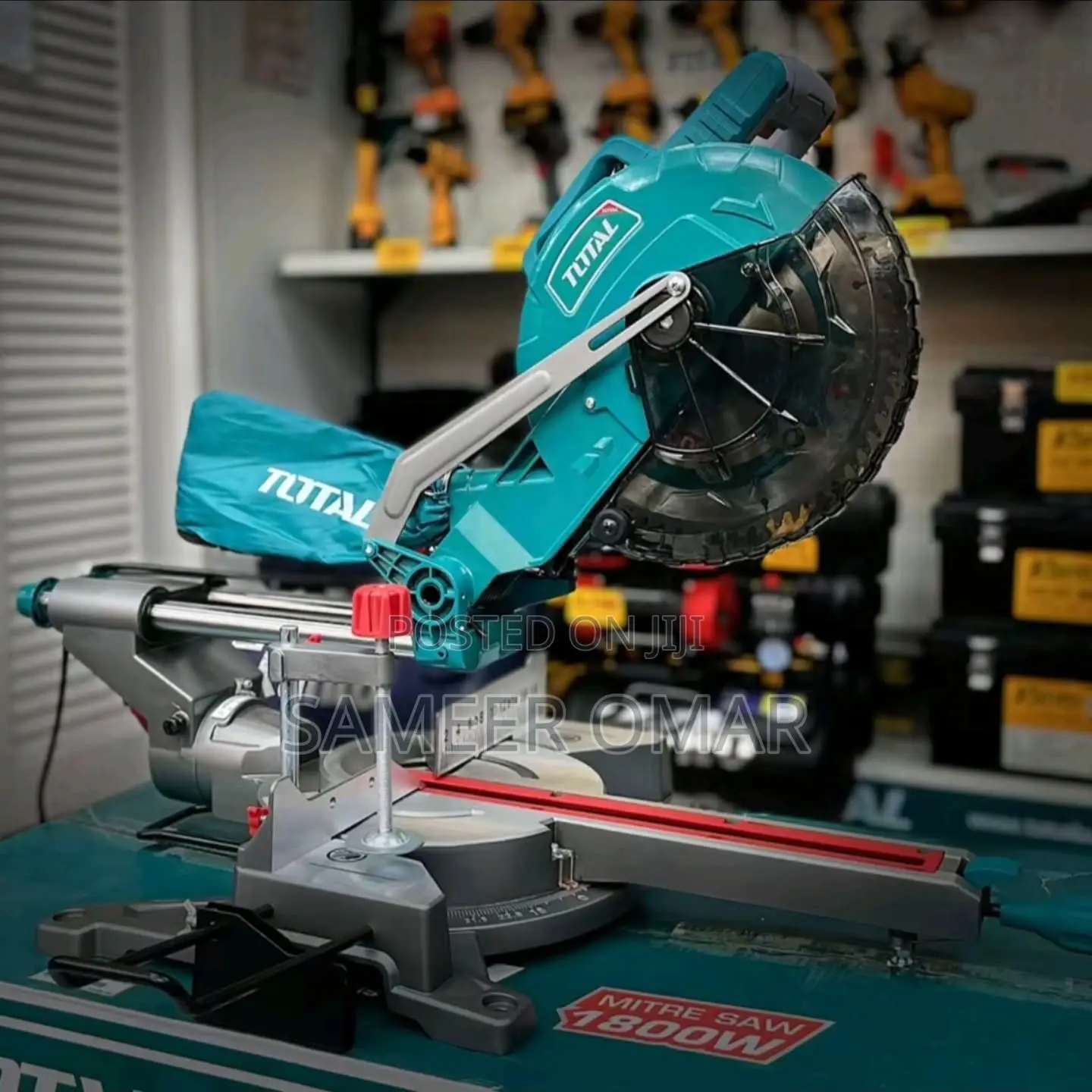 Total Mitre Saw 1800w (10”8cm Slide)
