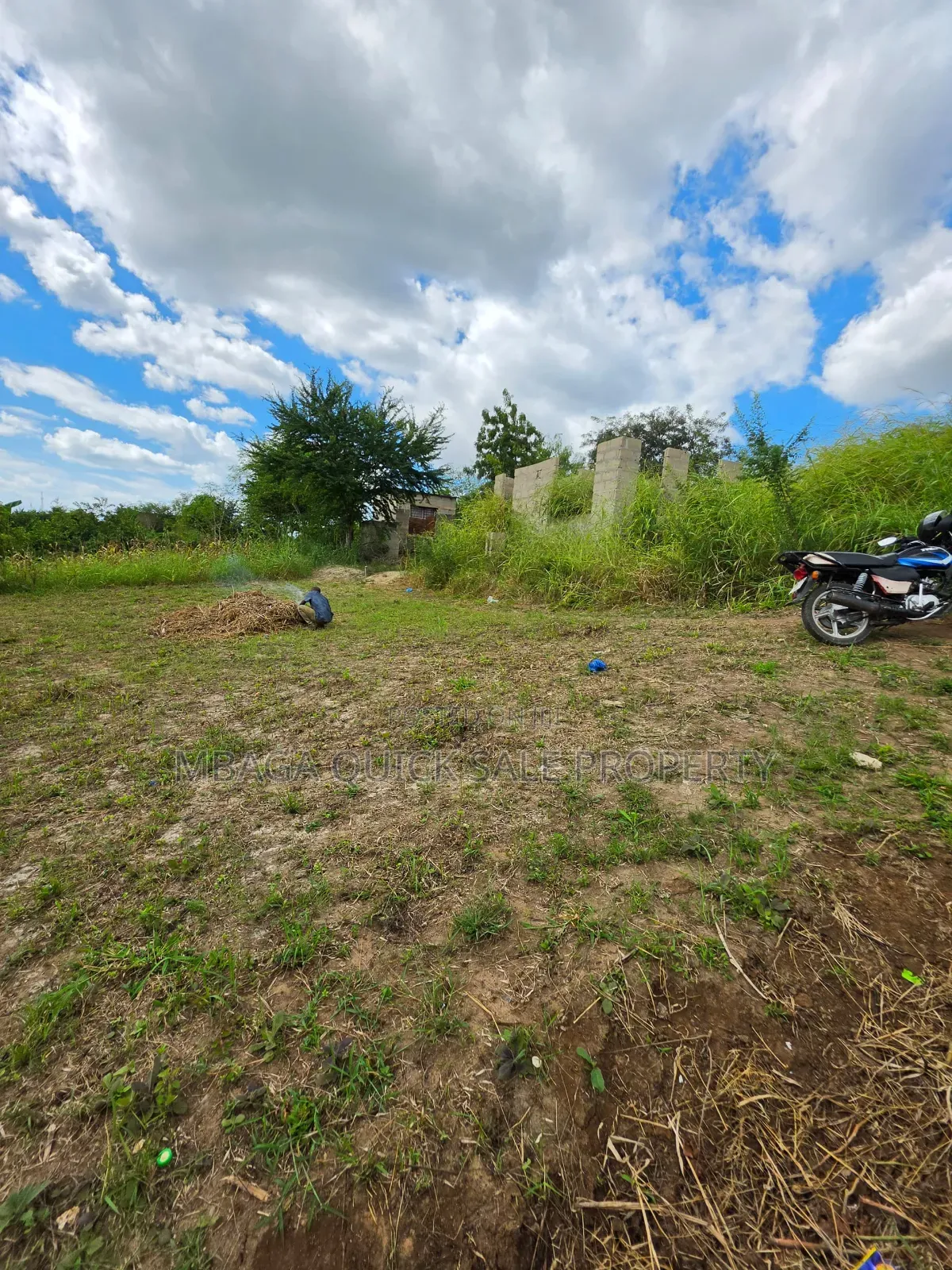 Plot Area SQM 400 for Sale at Madale Mbopo