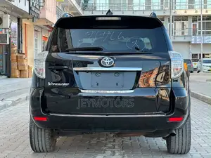 Toyota Vanguard 2012 Black