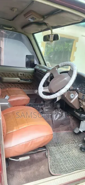 Toyota Land Cruiser Prado 2000 Red