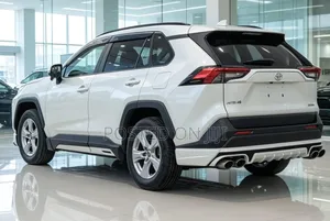 Toyota RAV4 2021 White