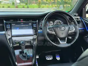 Toyota Harrier 2.0 2016 White
