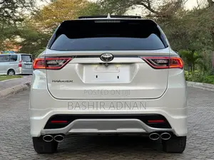 Toyota Harrier 2.0 2016 White