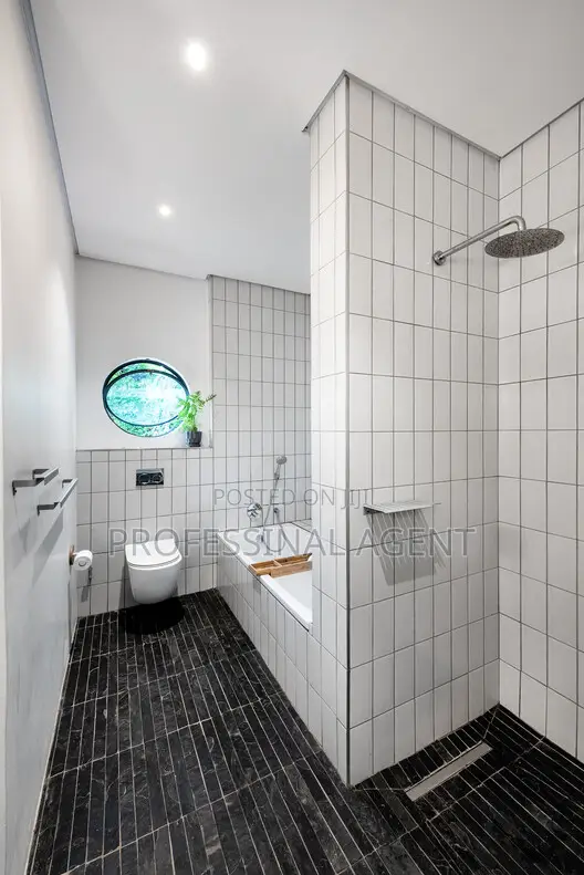3bdrm Apartment in Msasani Fitness, Kinondoni for rent
