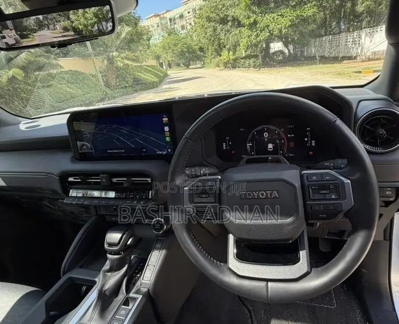 Toyota Land Cruiser LC250 2024 White
