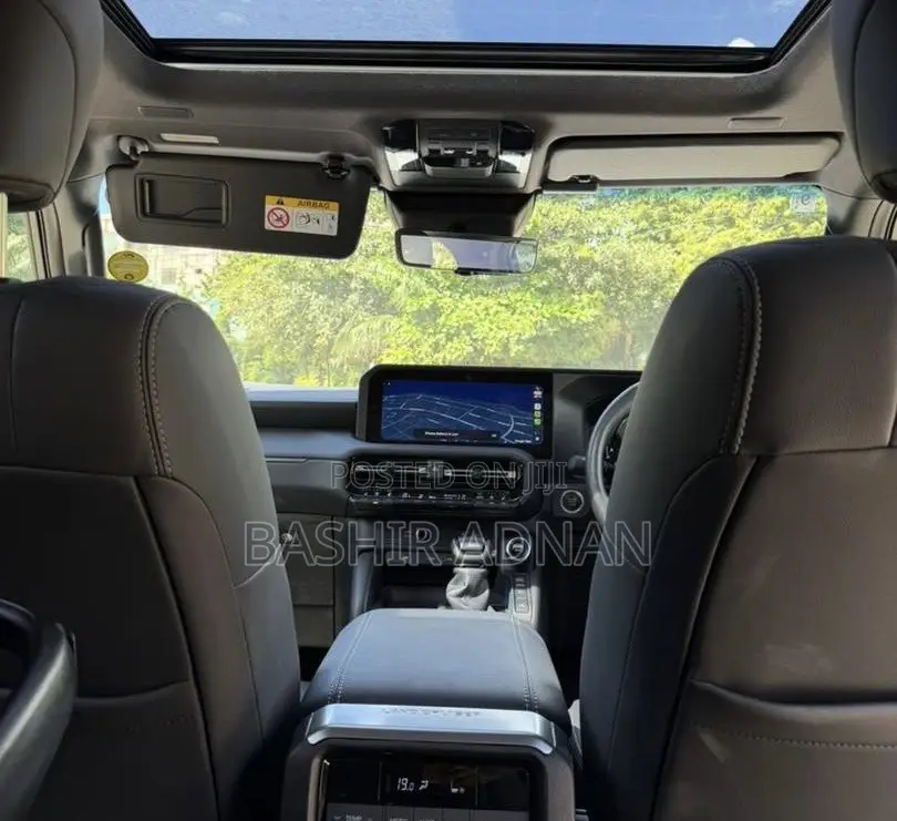 Toyota Land Cruiser LC250 2024 White