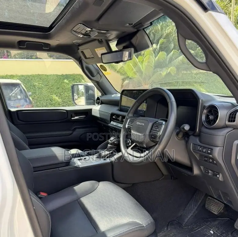 Toyota Land Cruiser LC250 2024 White