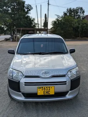 Toyota Probox 2016 Silver