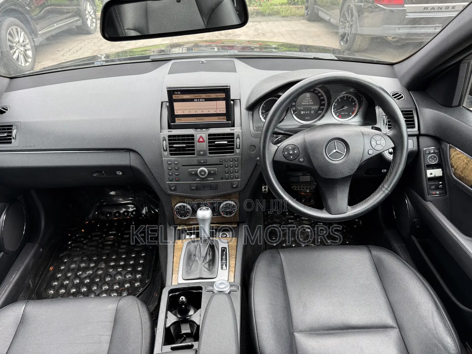 Mercedes-Benz C200 2009 Black