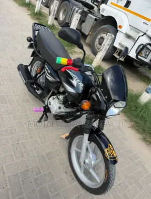 Bajaj Boxer 125 2024 Black