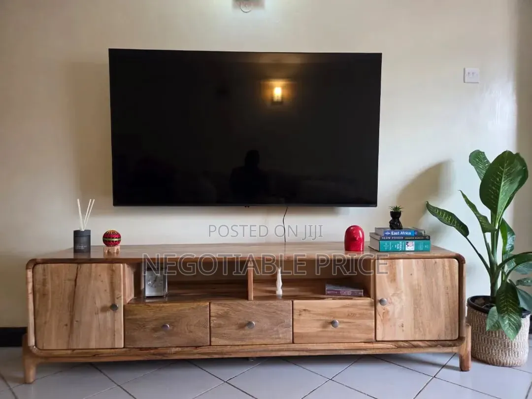 Premium Solid Wood Tv Showcase