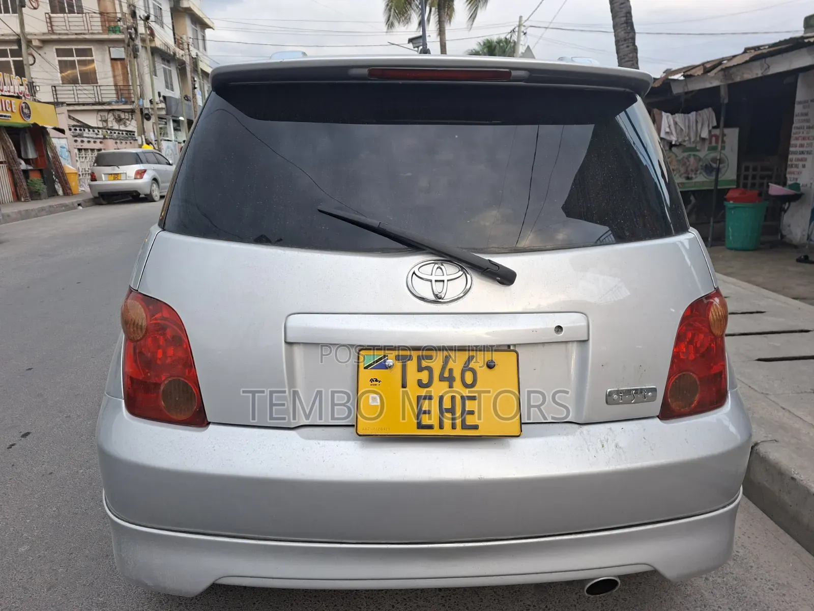 Toyota IST 2004 Silver
