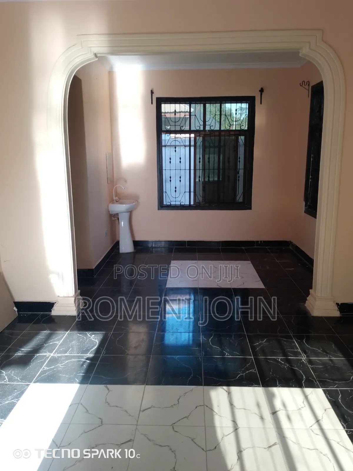 3bdrm House in Tanzania Daresalaam, Ilala for sale
