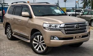 Toyota Land Cruiser 2017 Gold