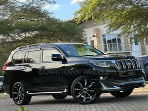 Toyota Land Cruiser 2023 Black