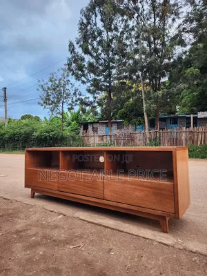 5 Star Tv and Media Console Table