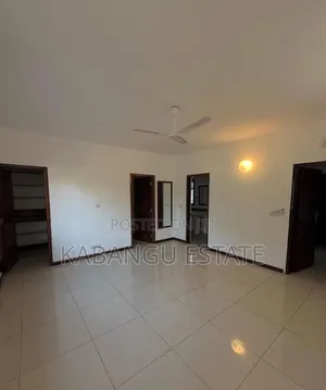 4bdrm Villa in Oysterbay for rent