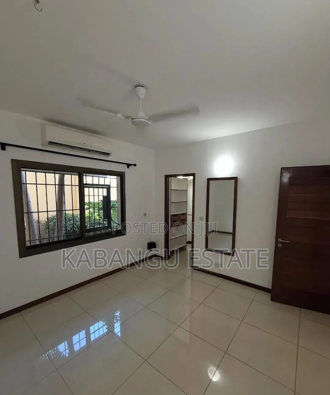 4bdrm Villa in Oysterbay for rent
