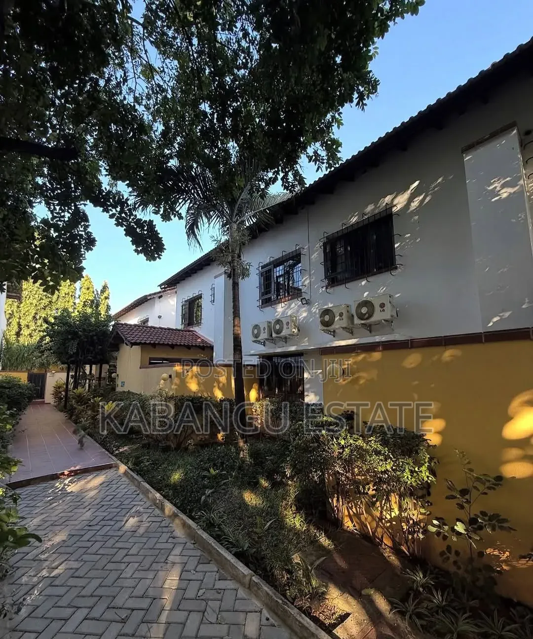 4bdrm Villa in Oysterbay for rent