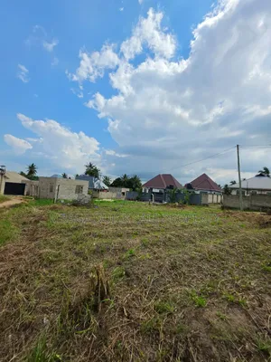 Plot Area SQM 400 for Sale at Madale Kisauke