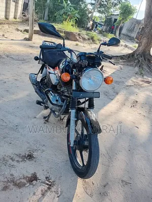 New TVS HLX 125 2025 Black