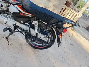 New TVS HLX 125 2025 Black