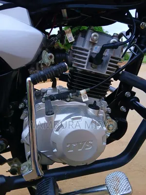 New TVS HLX 125 2025 Black