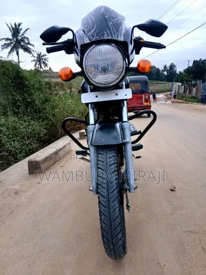 New TVS HLX 125 2025 Black