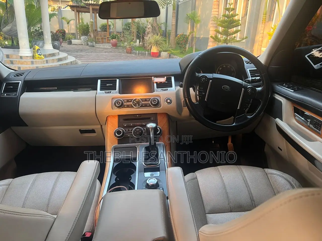 Land Rover Range Rover Sport 2011 Gray