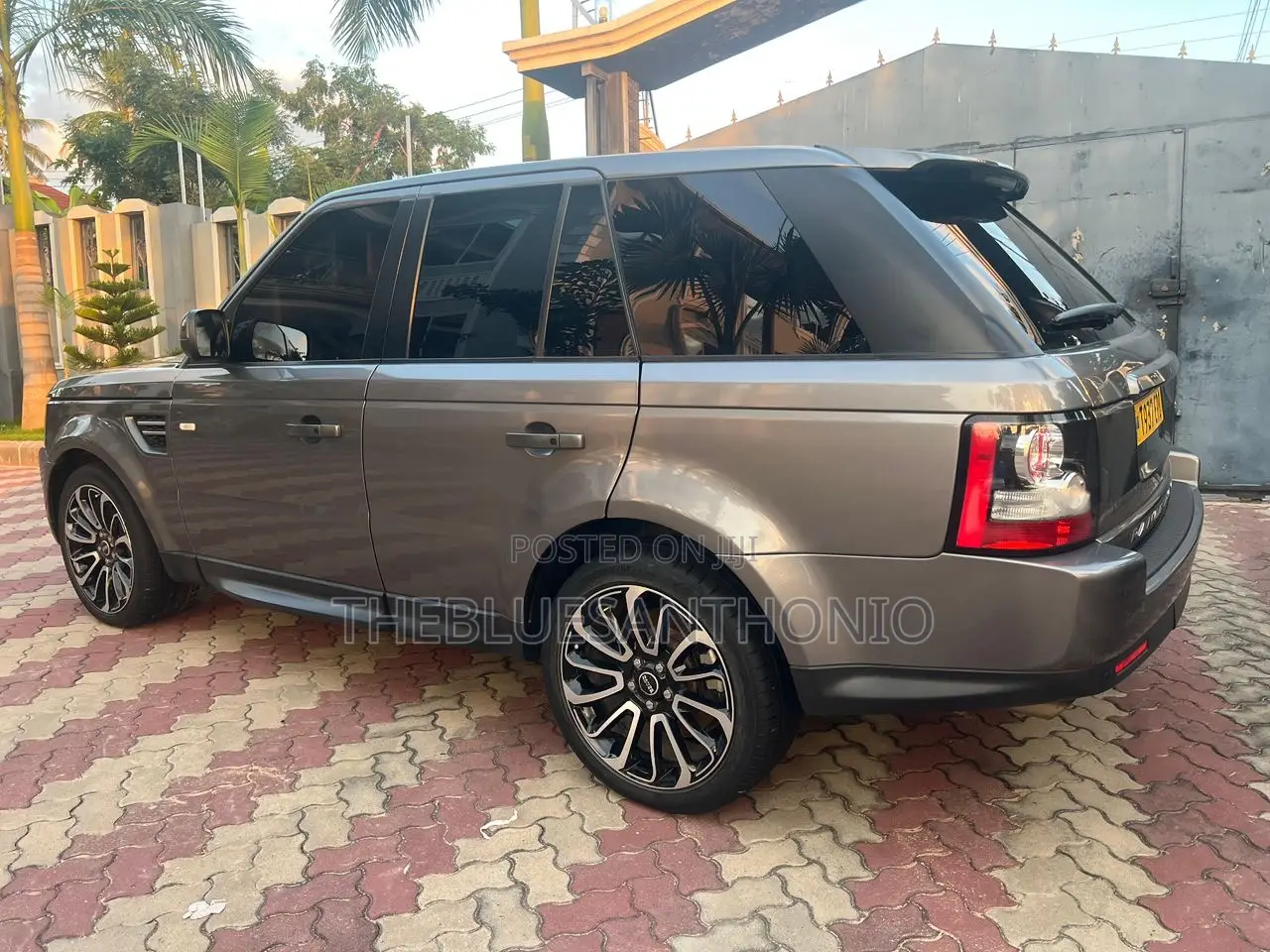 Land Rover Range Rover Sport 2011 Gray