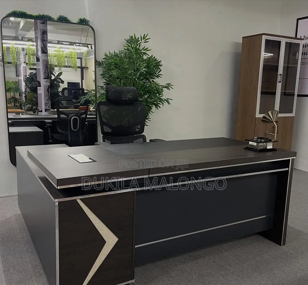 Meza Ya Office Kari Mno Harafu Inapendezesha Office Yoyote