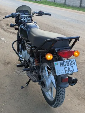 New Bajaj Boxer 125 2026 Black