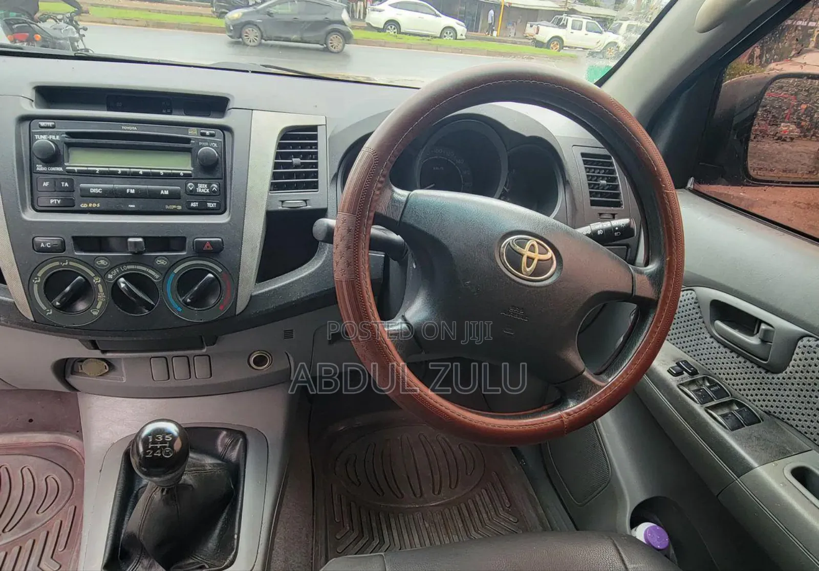 Toyota Hilux 2012 Silver