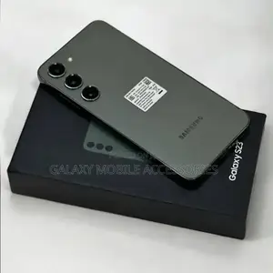 New Samsung Galaxy S23 128 GB Green