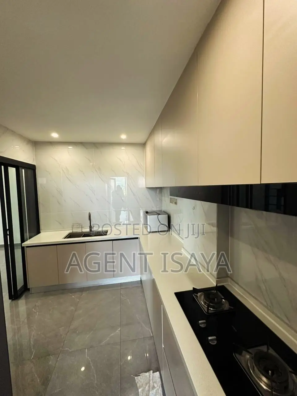 Furnished 3bdrm Apartment in Oyster Bay for rent