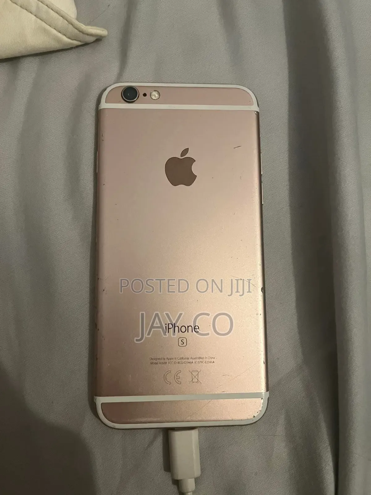 Apple iPhone 6s 64 GB Gold