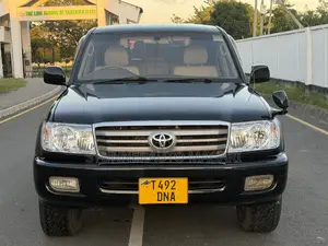 Toyota Land Cruiser 2000 Black