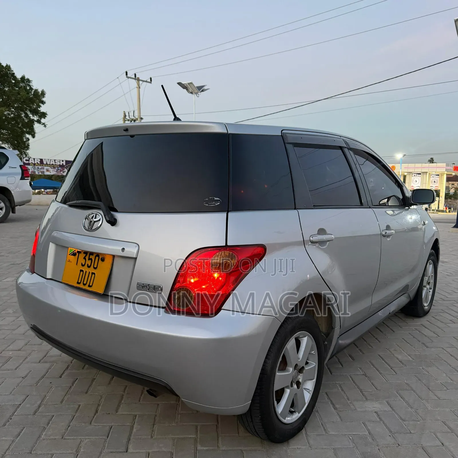 Toyota IST 2004 Silver