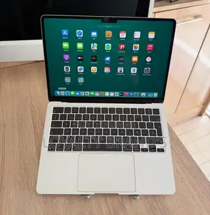 New Laptop Apple MacBook Air 2025 M4 16GB Apple M4 SSD 256GB