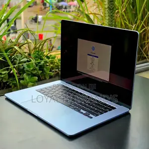 New Laptop Apple MacBook Air 2022 M2 16GB Apple M2 SSD 256GB