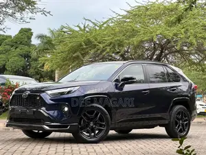 Toyota RAV4 Hybrid 2025 Blue