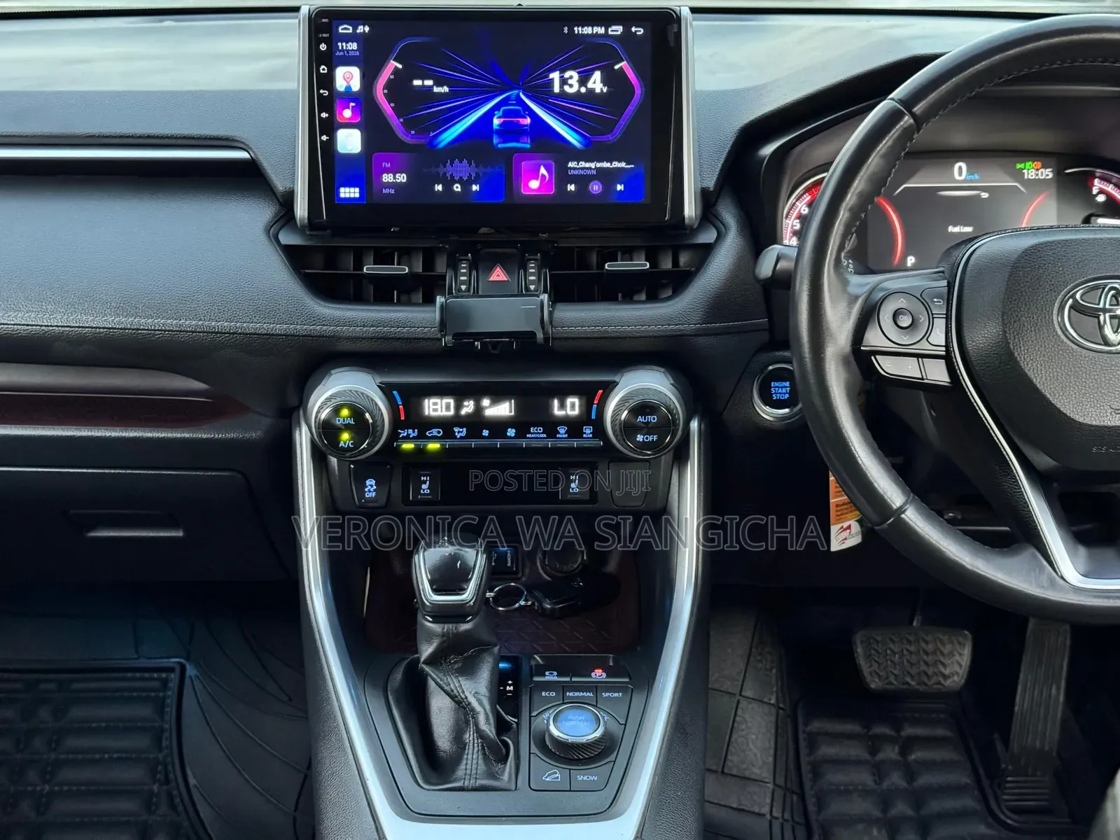 Toyota RAV4 Hybrid 2021 White