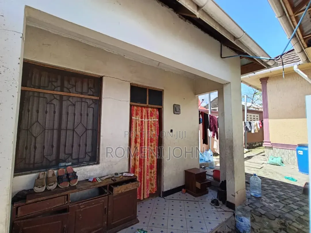 4bdrm House in Tanzania Daresalaam, Ilala for sale
