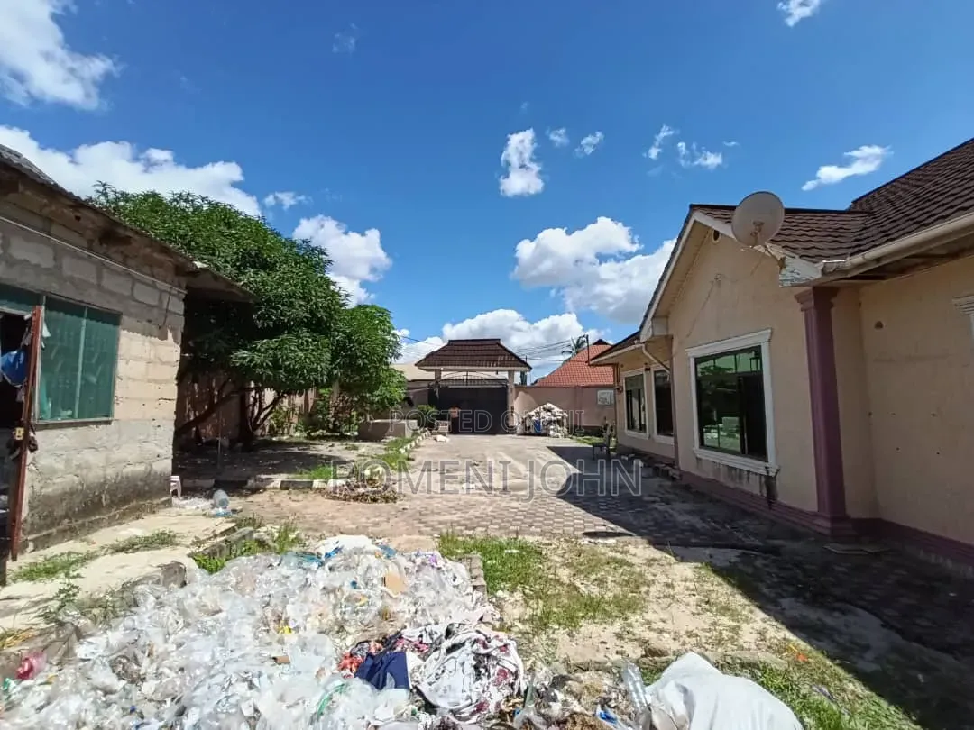 4bdrm House in Tanzania Daresalaam, Ilala for sale