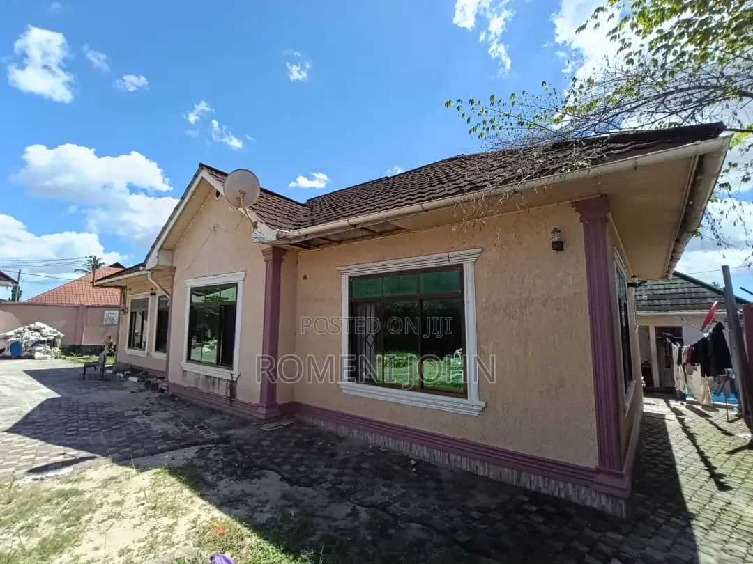 4bdrm House in Tanzania Daresalaam, Ilala for sale
