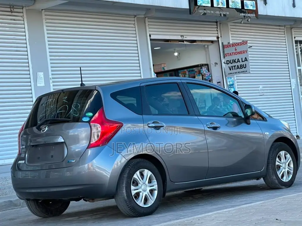 Nissan Note 2013 Gray