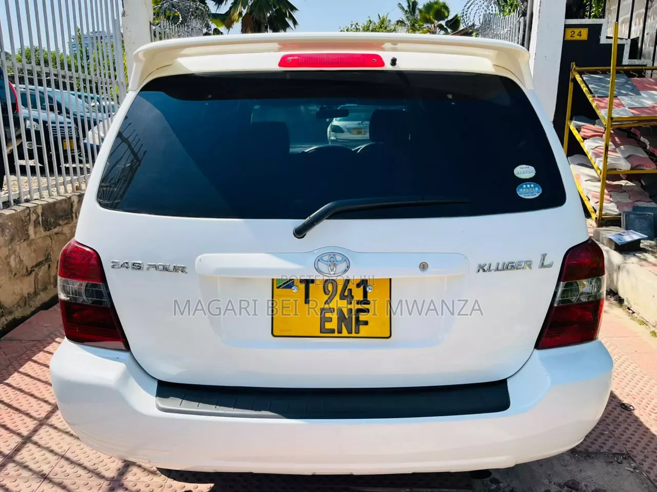 Toyota Kluger 2005 White
