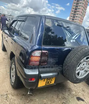 Toyota RAV4 1999 Blue