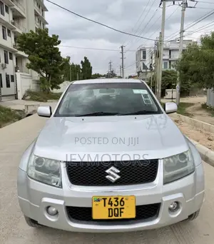 Suzuki Escudo 2006 Silver